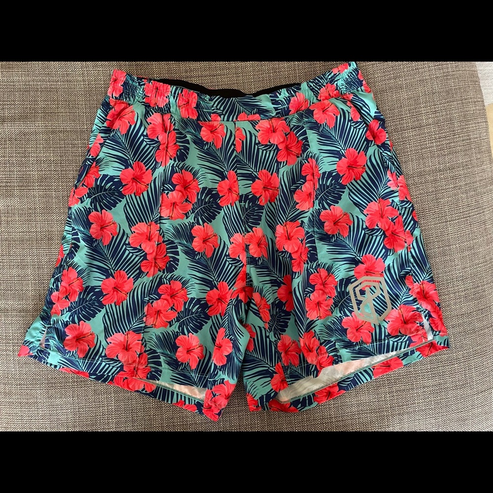 Born Primitive Men’s athletic short size large . Tropical pattern.